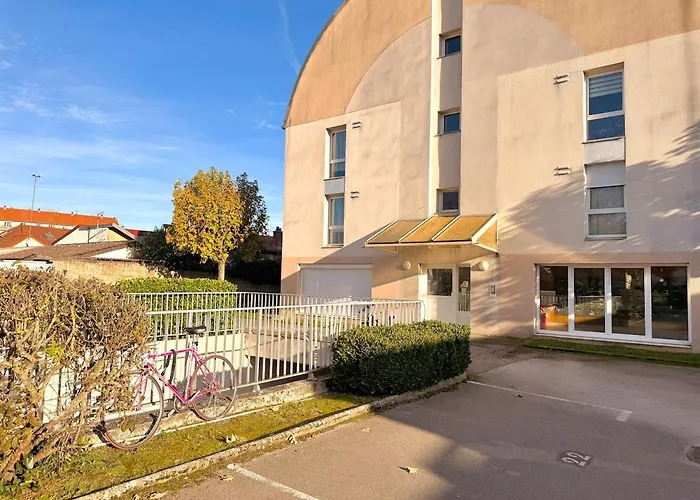 Duplex - Calme- Parking Gratuit Appartement Dijon